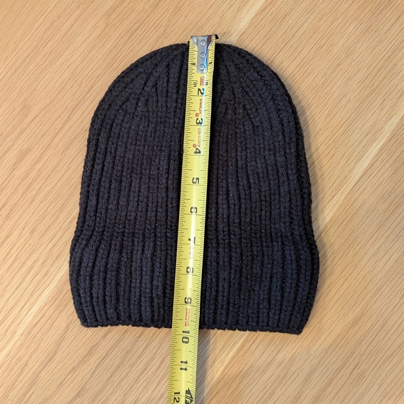 BNWT Badgley Mischka Women's Black Wool Blend Beanie/Chook/Tuque/Hat w/Crystals - Picture 5 of 13